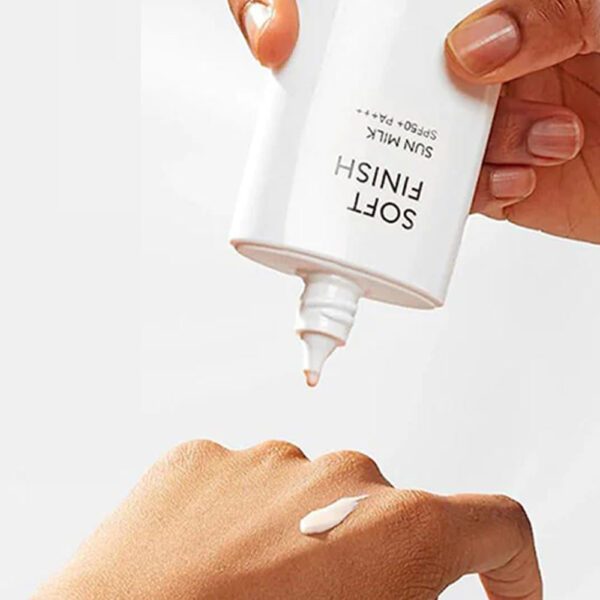 MISSHA - Crema solară All Around Safe Block Soft Finish Sun Milk SPF50+ PA+++ 70ml - Imagine 2