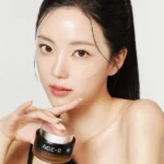 Medicube - Cremă anti-îmbătrânire cu capsule revitalizante AGE-R, 50ml - Imagine 3